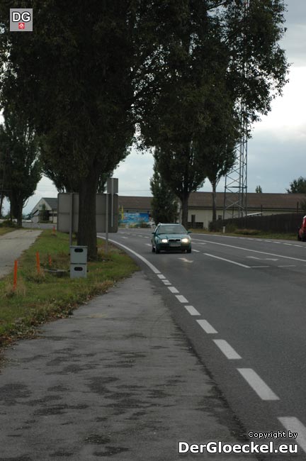 Geschwindigkeitsmessung der Verkehrspolizei mit "Multibox"