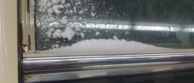 undichte Fenster der Schnellbahn führen zu leeren Fenstersitzplätzen | Foto: DerGloeckel.eu undichte Fenster der Schnellbahn führen zu leeren Fenstersitzplätzen | Foto: DerGloeckel.eu